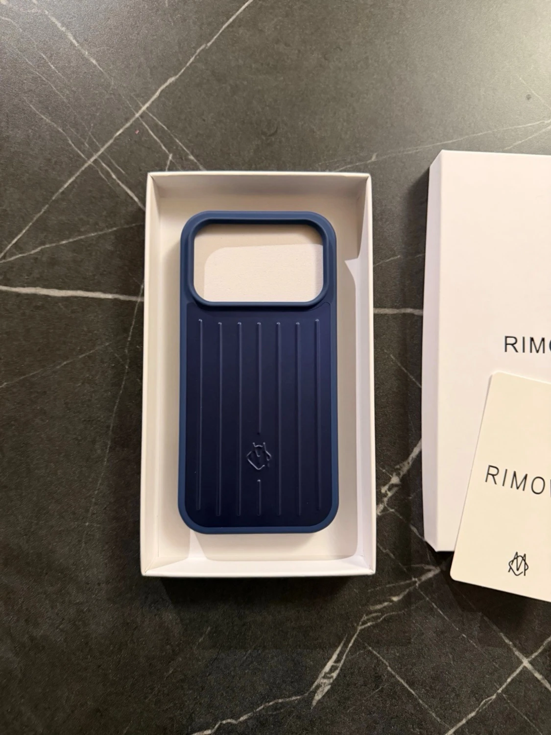 Rimowa iphone 17 pro - 1