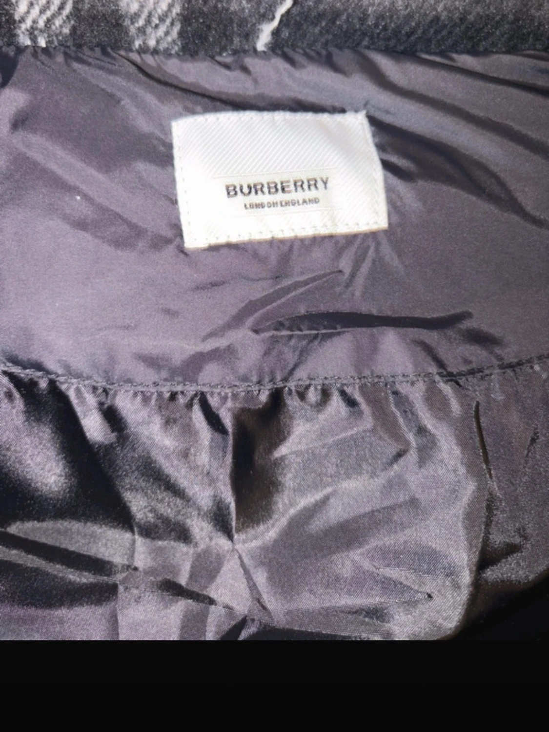 Svart dunjacka med huva från Moncler - 4