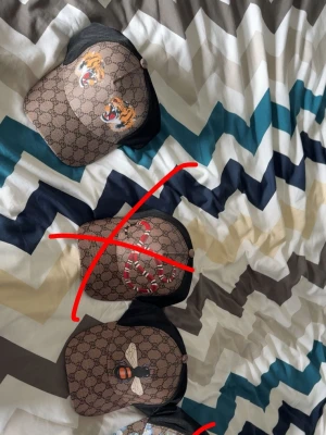 Gg caps - Bra kvalite helt nya bara skriv om du är intresserad om du vill ha bättre bild då fixar jag bara skrooc