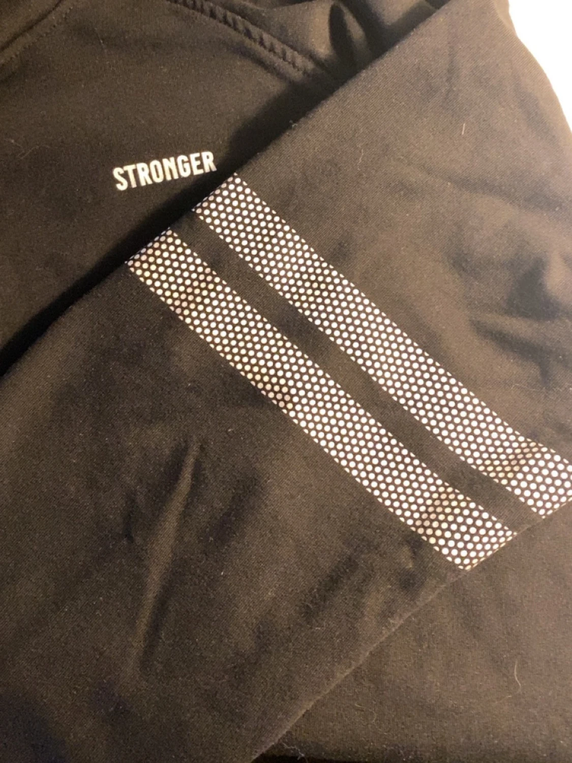 Jättefin Stronger hoodie - 3