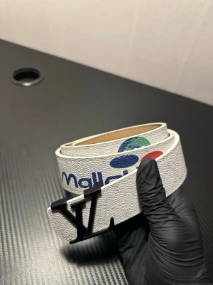 Zara bälte - 110cm! Helt ny!