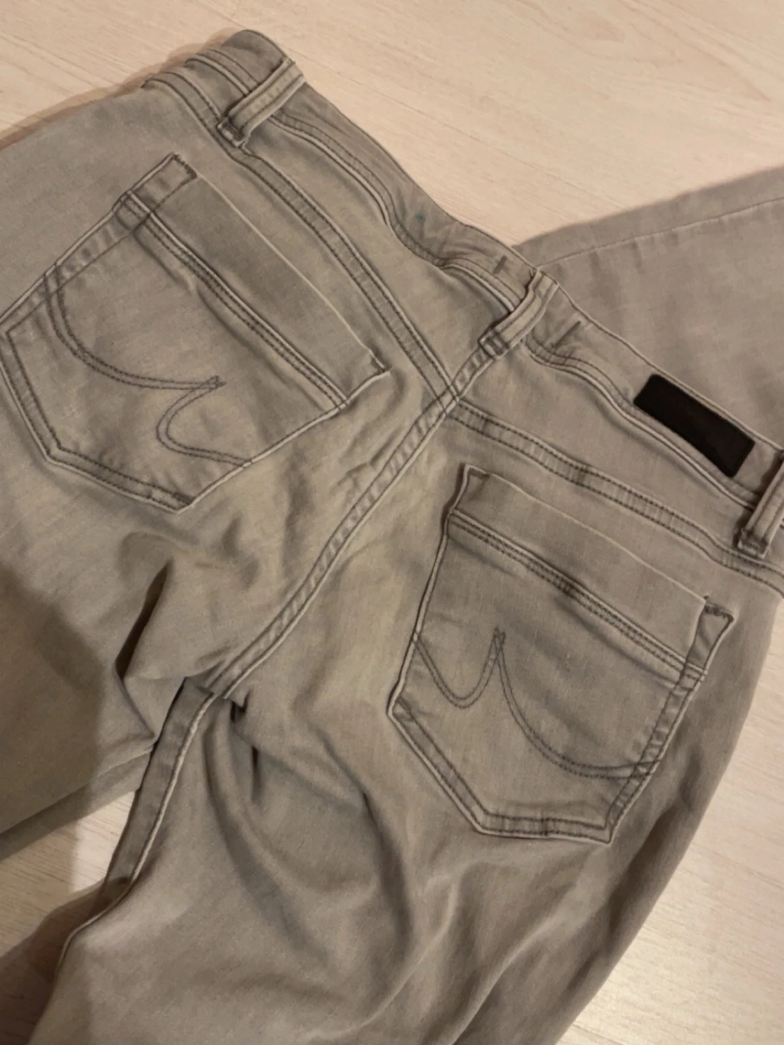 Gråa jeans från LTB Valerie W28 L34 - 1
