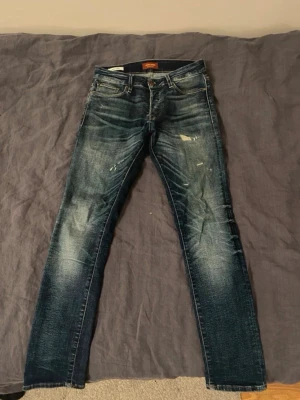 Jack and Jones jeans - Jack n Jones jeans i storlek W29 L30 helt nya modell slim Glenn 