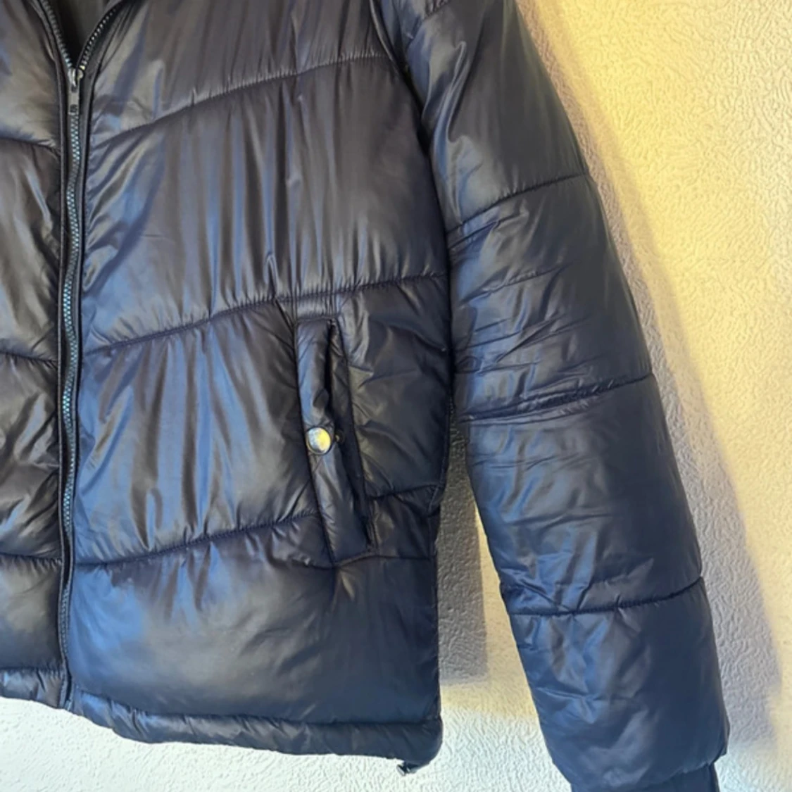 Mörkblå pufferjacka från Oxmo - 2
