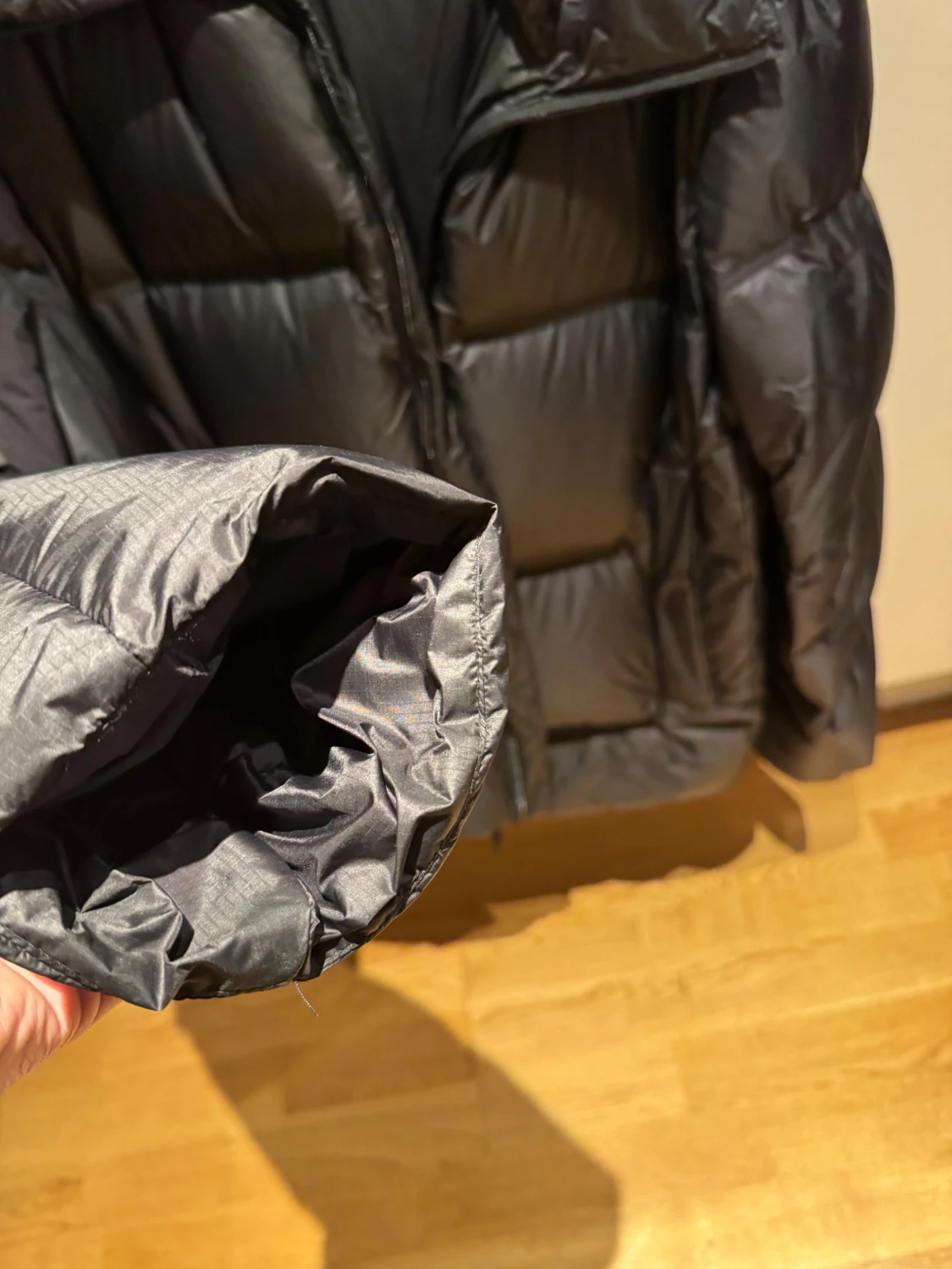 Svart pufferjacka från A Day's March - 2