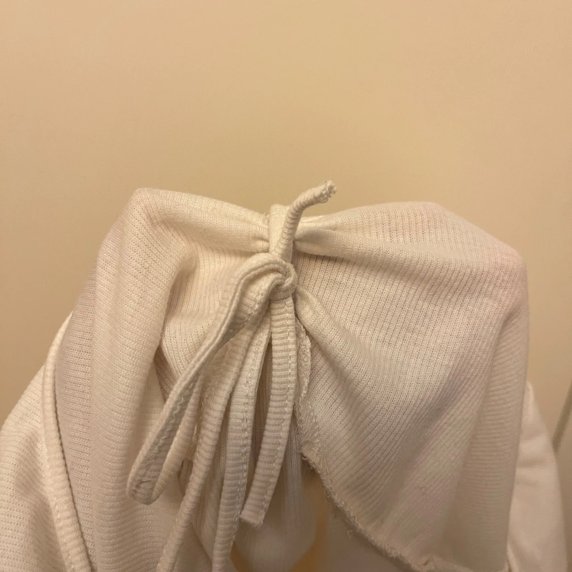 Vit ribbad tröja - 2