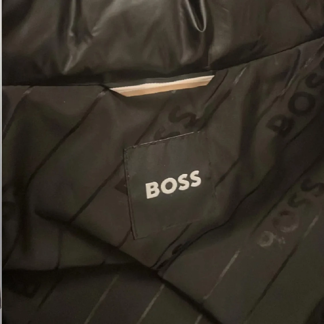 Svart pufferjacka från BOSS - 2