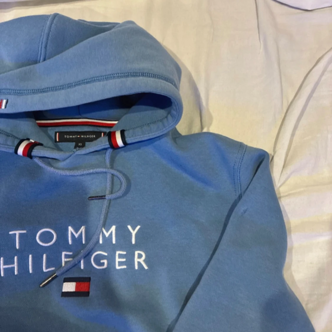 Blå hoodie Tommy Hilfiger XS