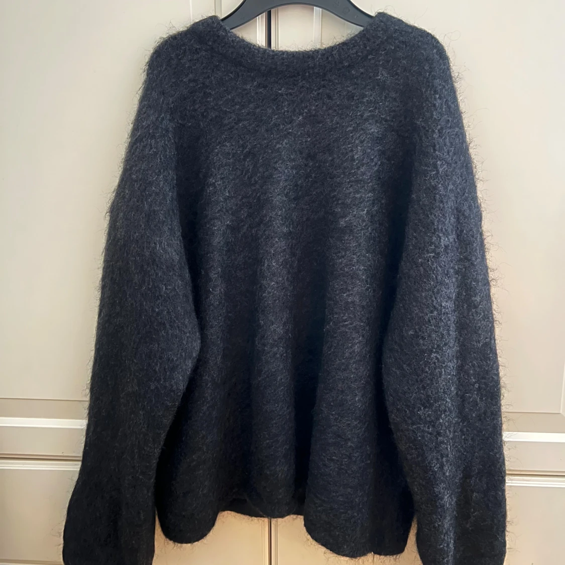 Mörkgrå stickad tröja H&M Edition