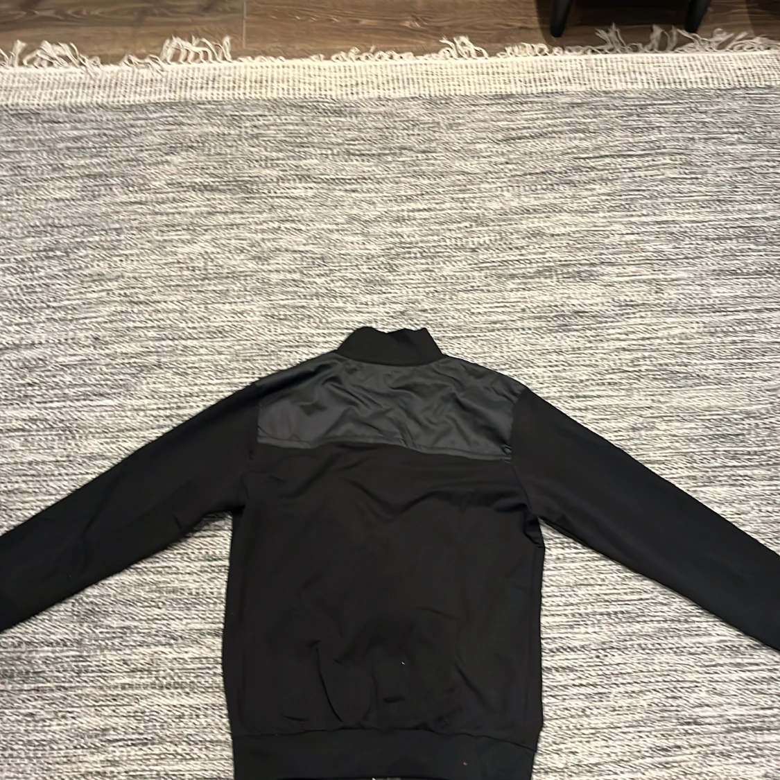 Svart kofta från Hugo boss, storlek M - 1