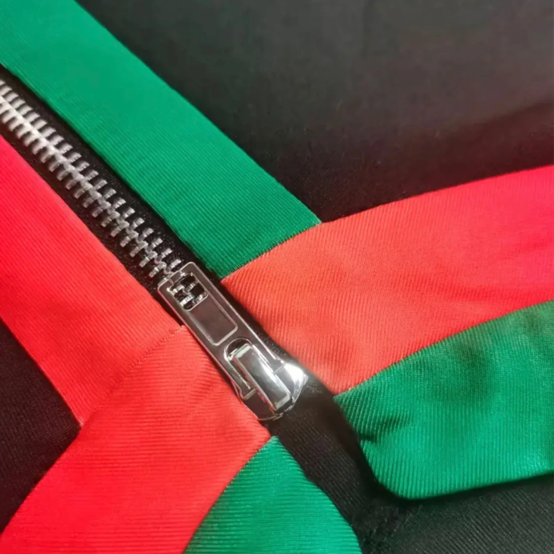 Svart Klänning  med dragkedja - 1