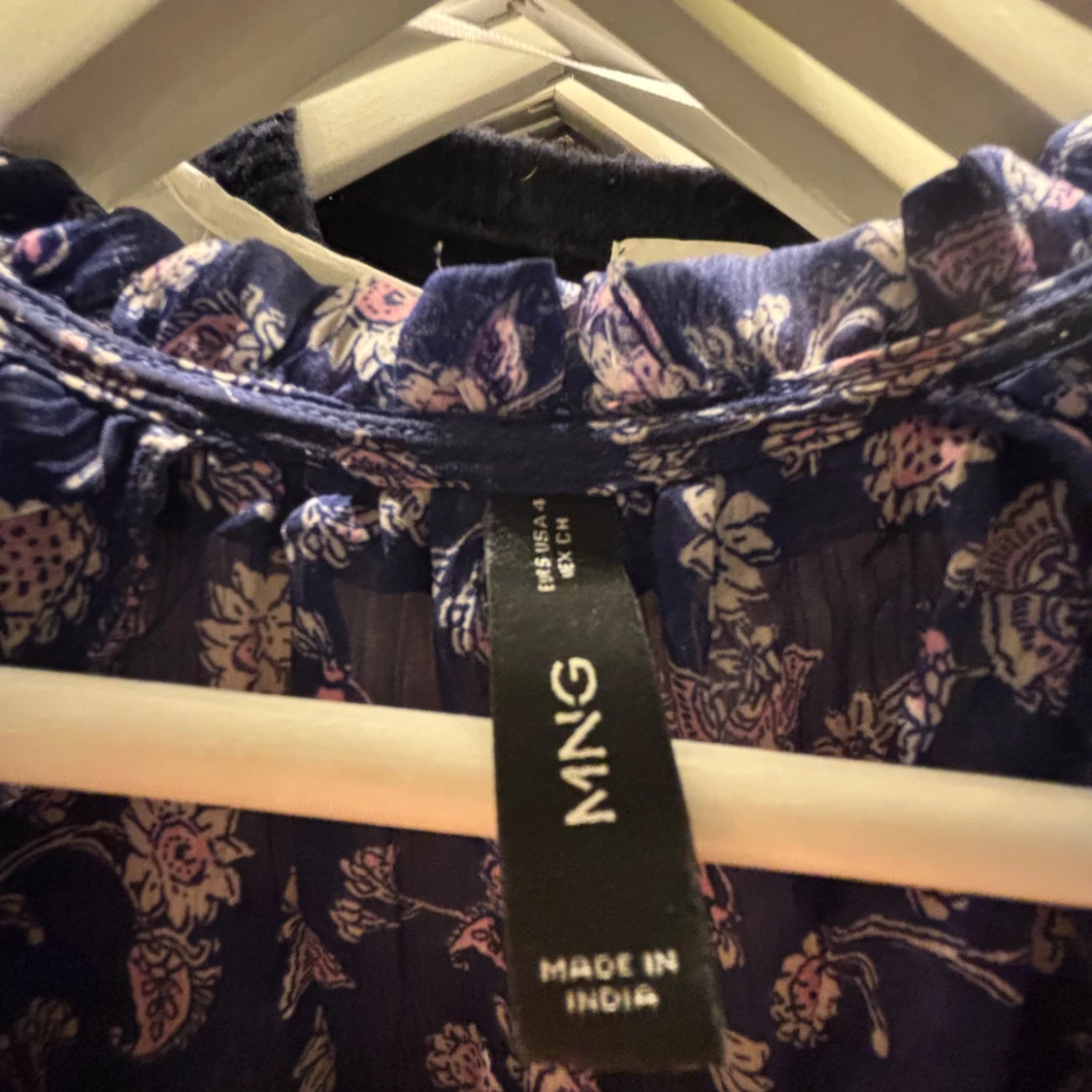 Blommig blå kortklänning från MNG - 2