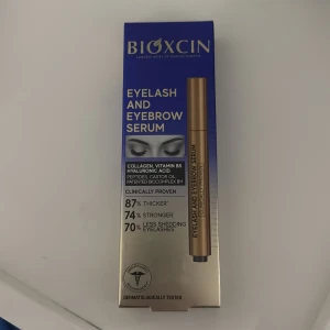 Bioxcin Eyelash and Eyebrow Serum - De virala fransar och bryn serum. Serumet är kliniskt bevisat att ge tjockare och starkare fransar och bryn, och minskar fransarnas avfall. Dermatologiskt testad. 
