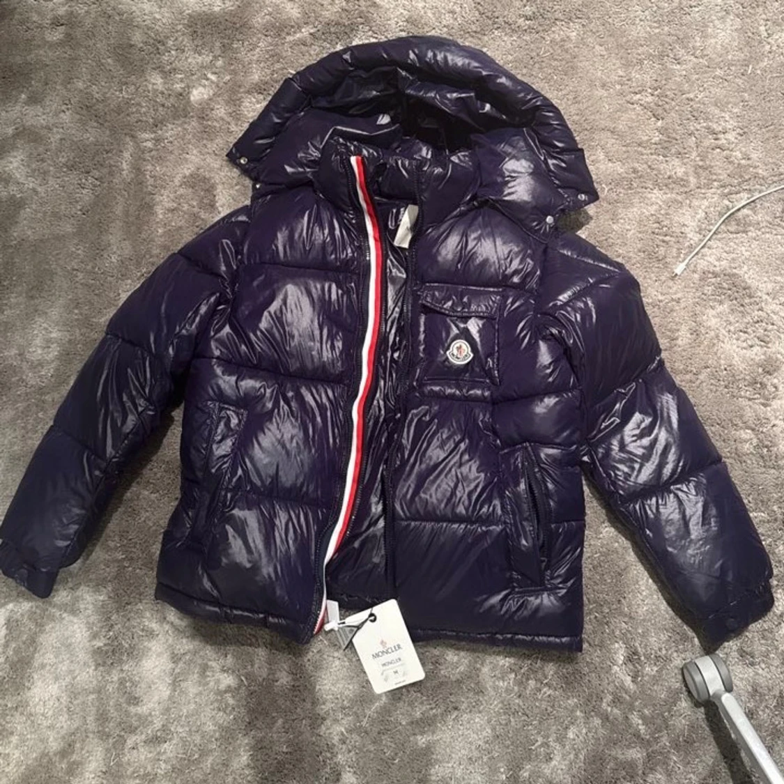 Mörkblå Moncler pufferjacka Storlek M