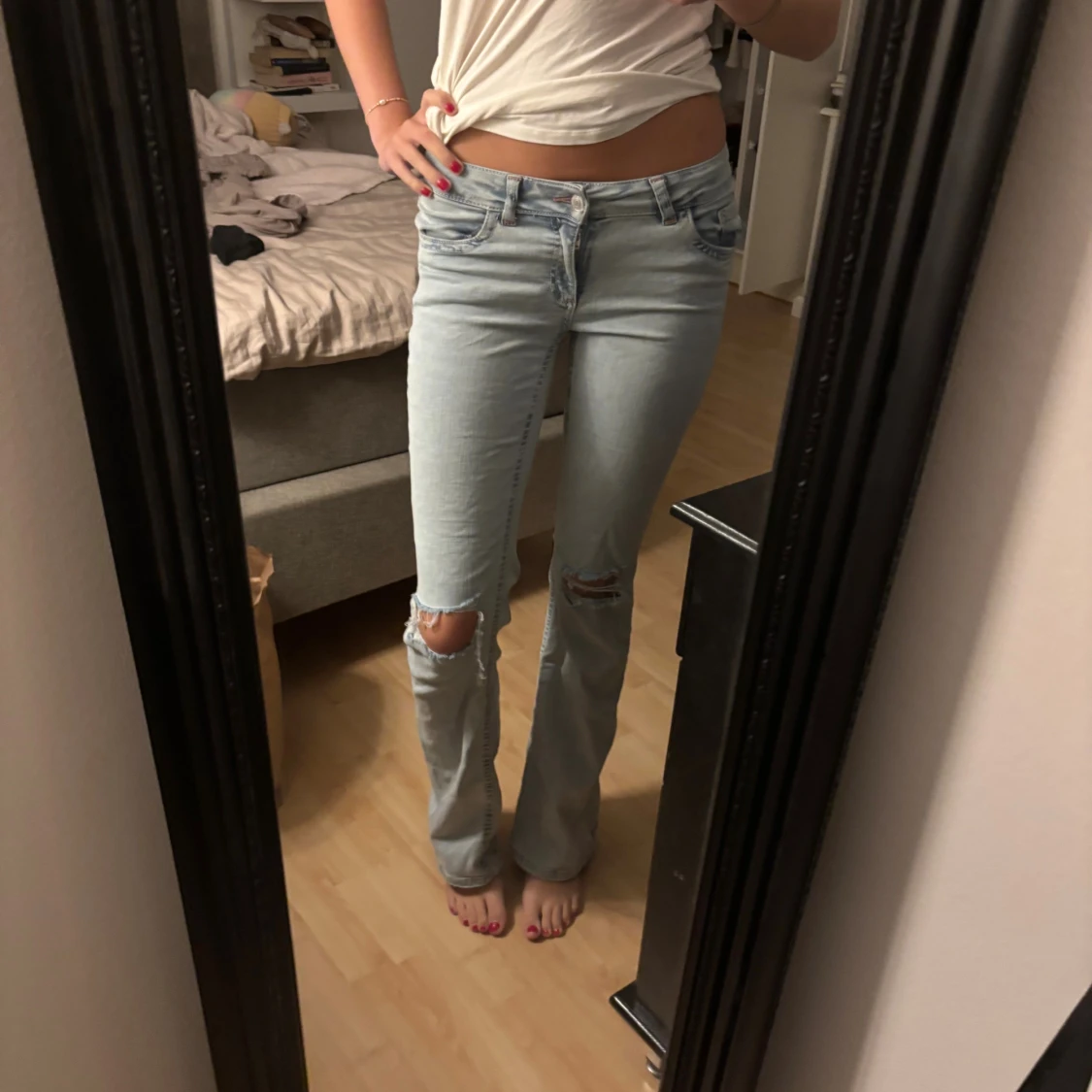 Ljusblå bootcut jeans från Nelly