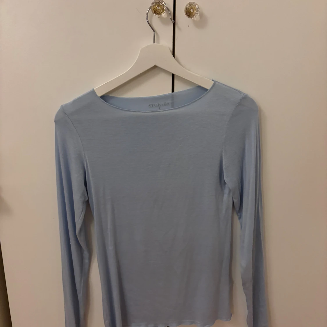 Ljusblå långärmad topp från & Other Stories - 1
