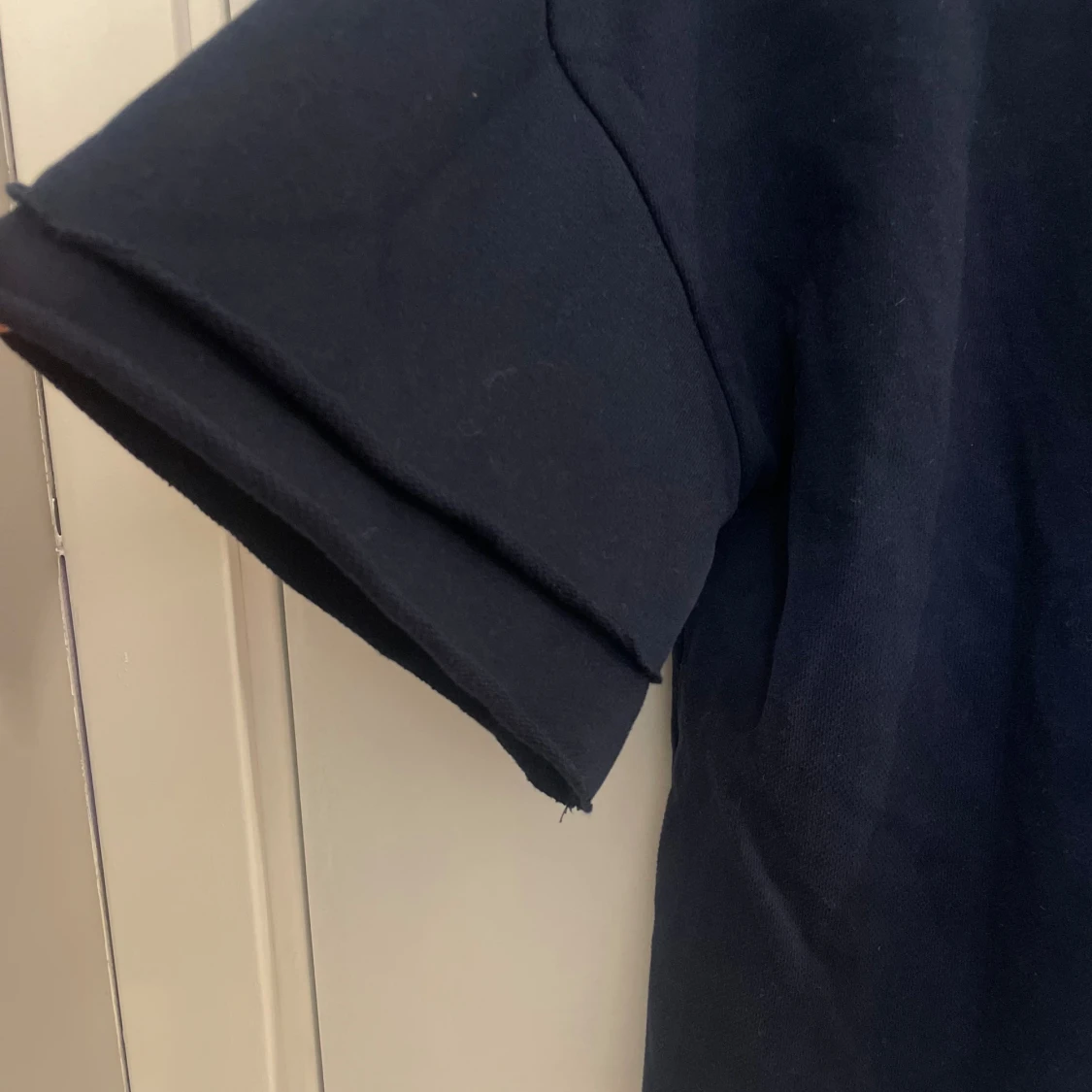 Mörkblå t-shirt - 2