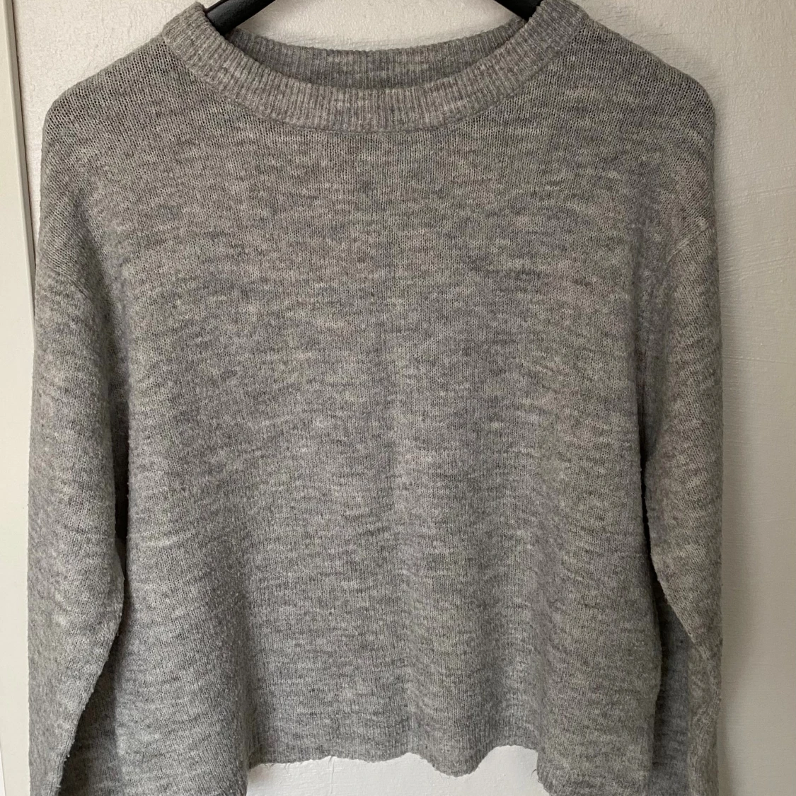 Grå stickad tröja från 157