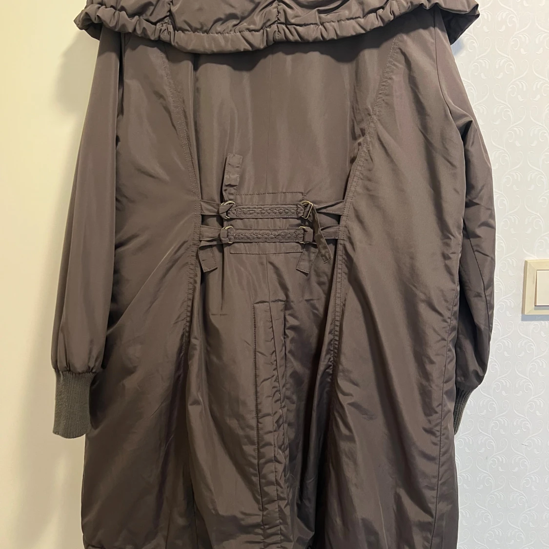 Brun parkajacka från XINT med huva - 1