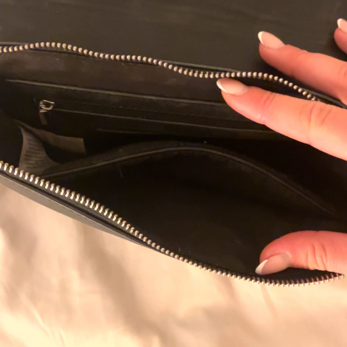 Svart axelväska från CW - 2