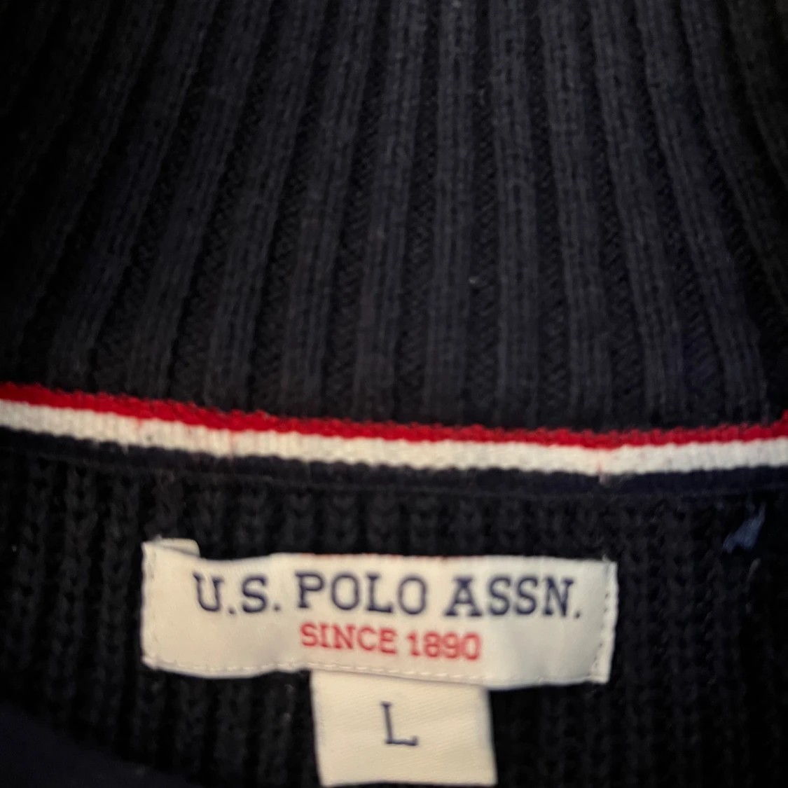 Randig stickad tröja från U.S. Polo Assn. - 1