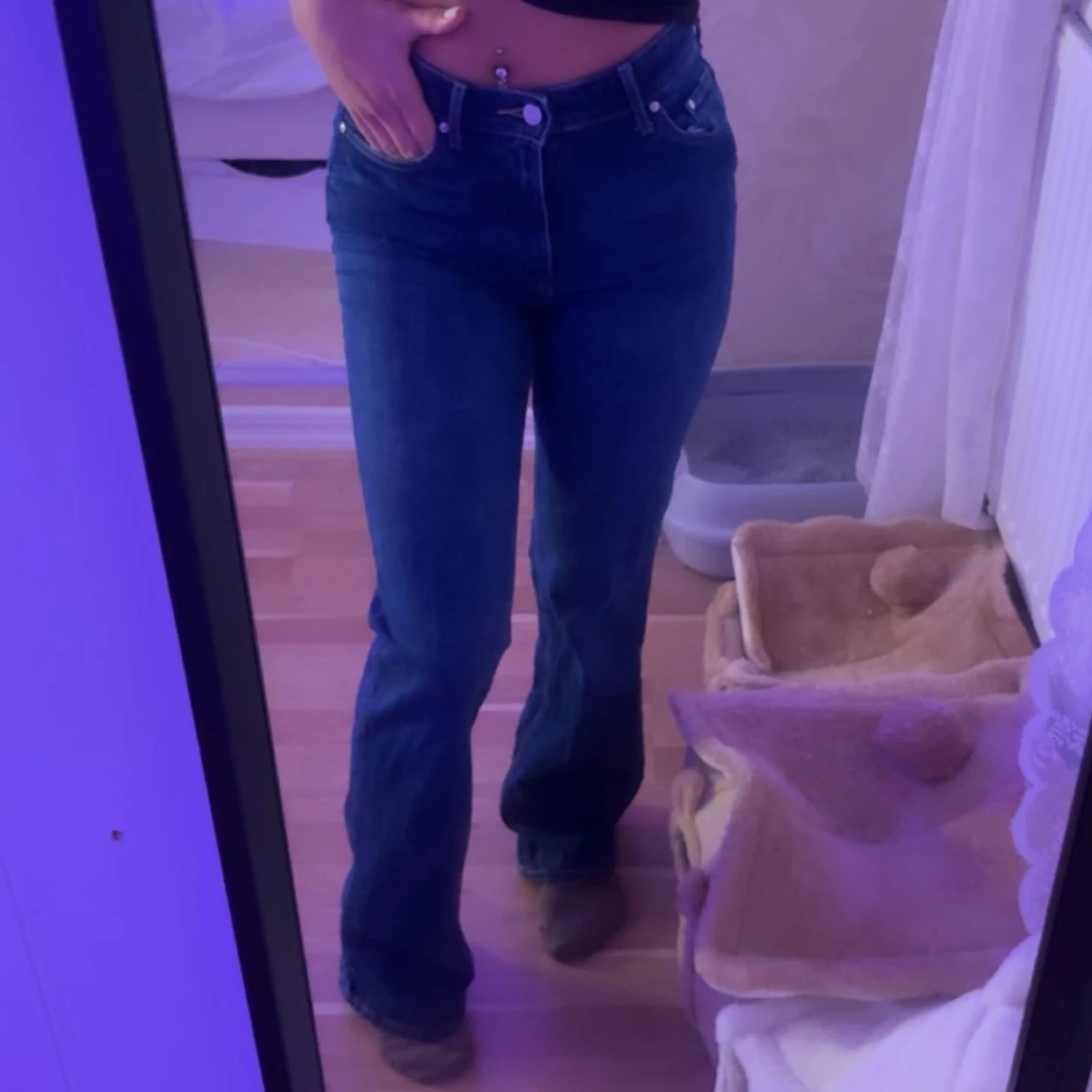 Blå jeans med hög midja