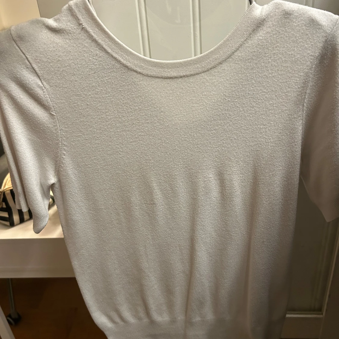 Vit kortärmad tröja från Zara