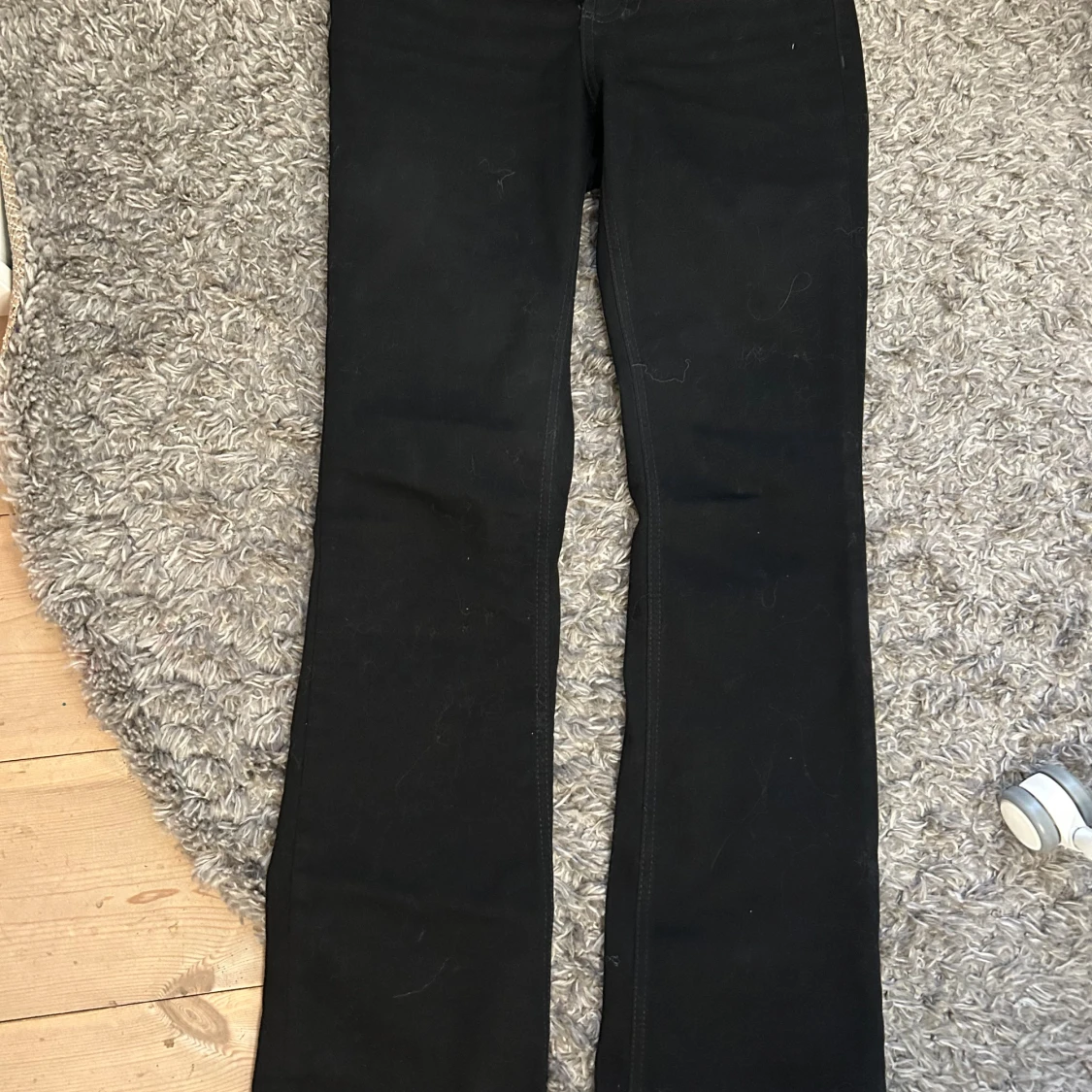 Svarta zara jeans
