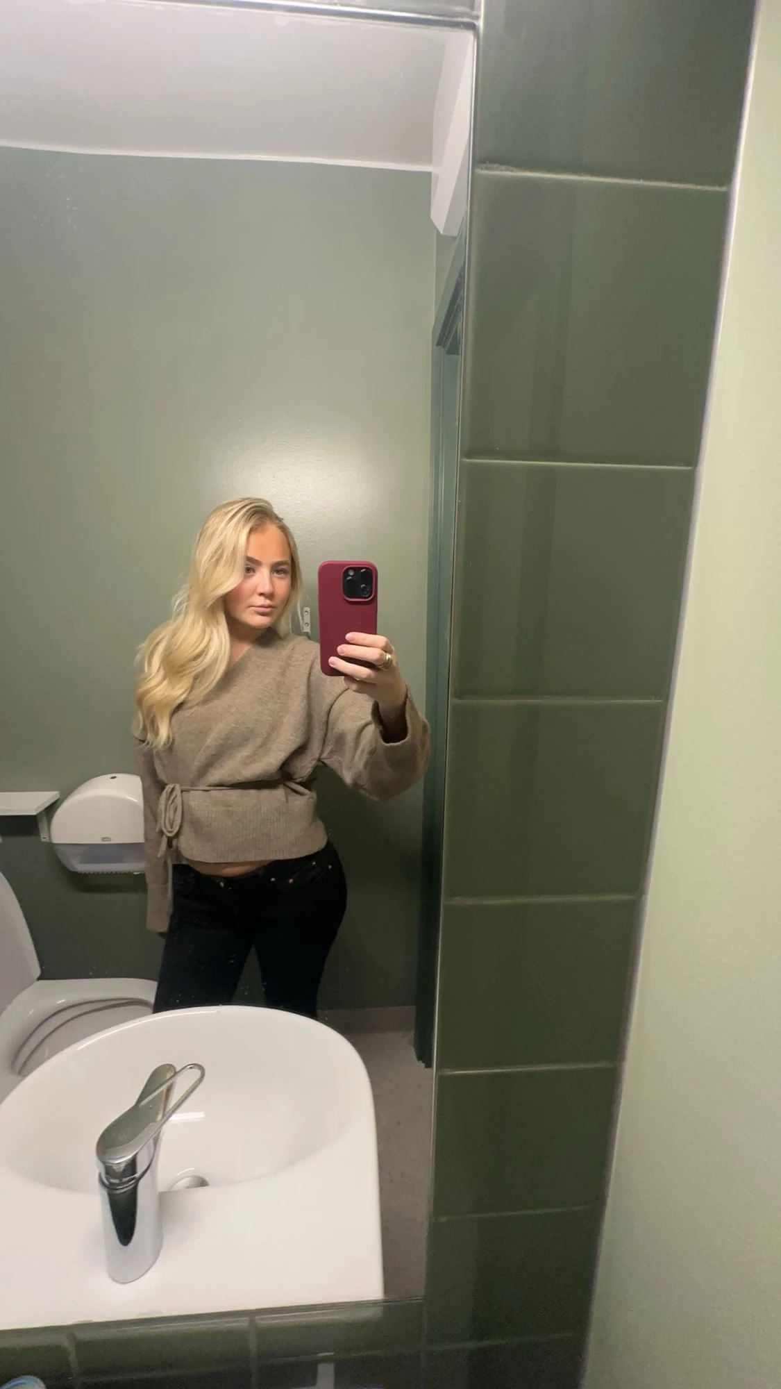 Beige omlott kofta med knytband