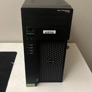 Dell Precision T1700 - Dell Precision T1700 stationär dator i gott skick. Flera USB-portar, DVD-läsare och många anslutningsmöjligheter. Perfekt för arbete eller studier. Datorn är testad och fungerar utmärkt, inga synliga defekter eller större slitage. Levereras utan skärm, tangentbord och mus.