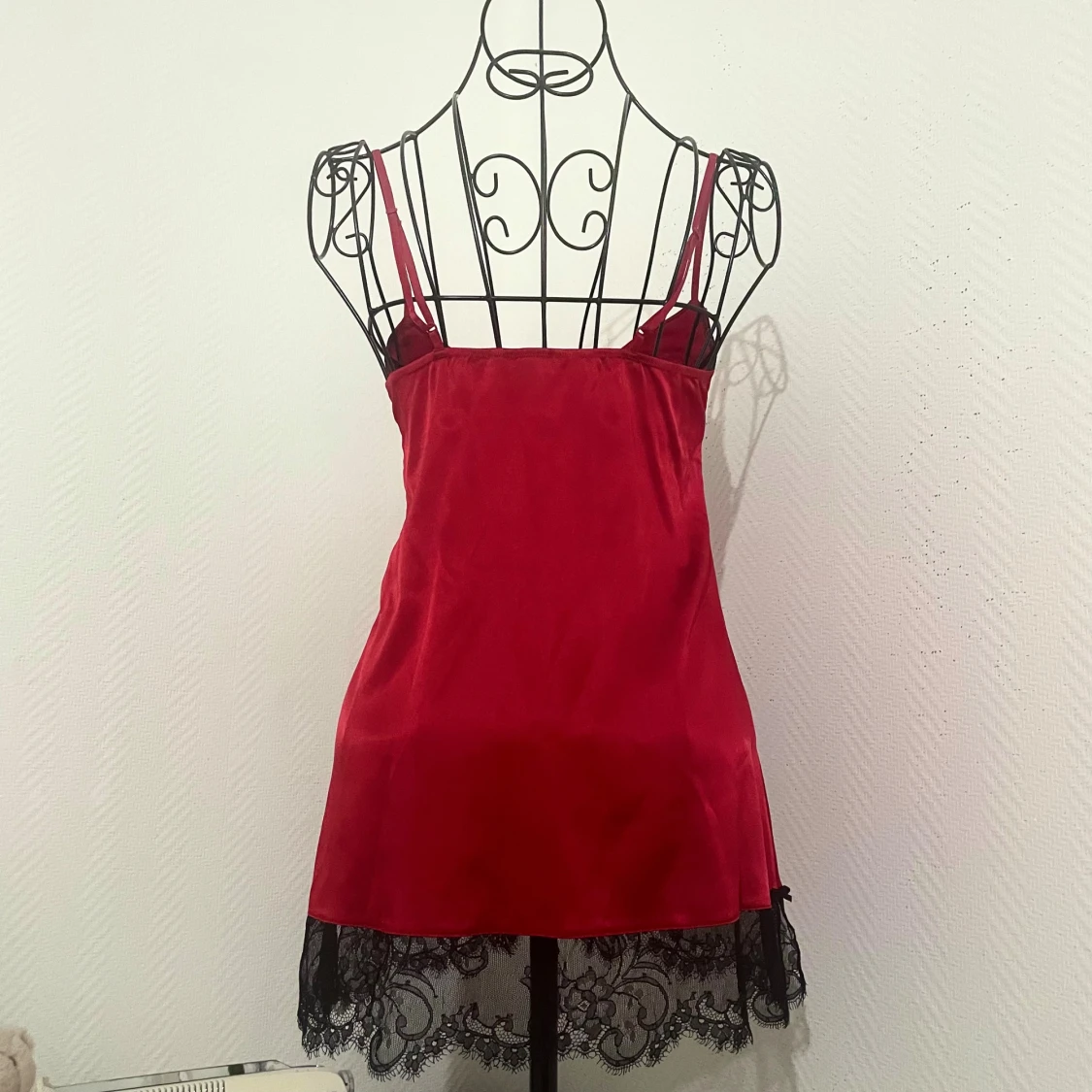 Röd nattlinne från Victoria’s Secret - 3