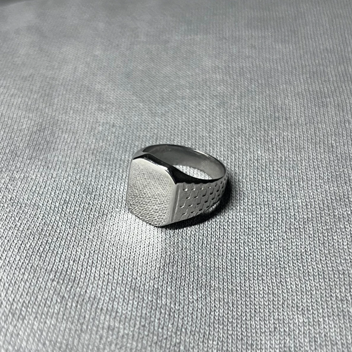 Silver Watchline Signet