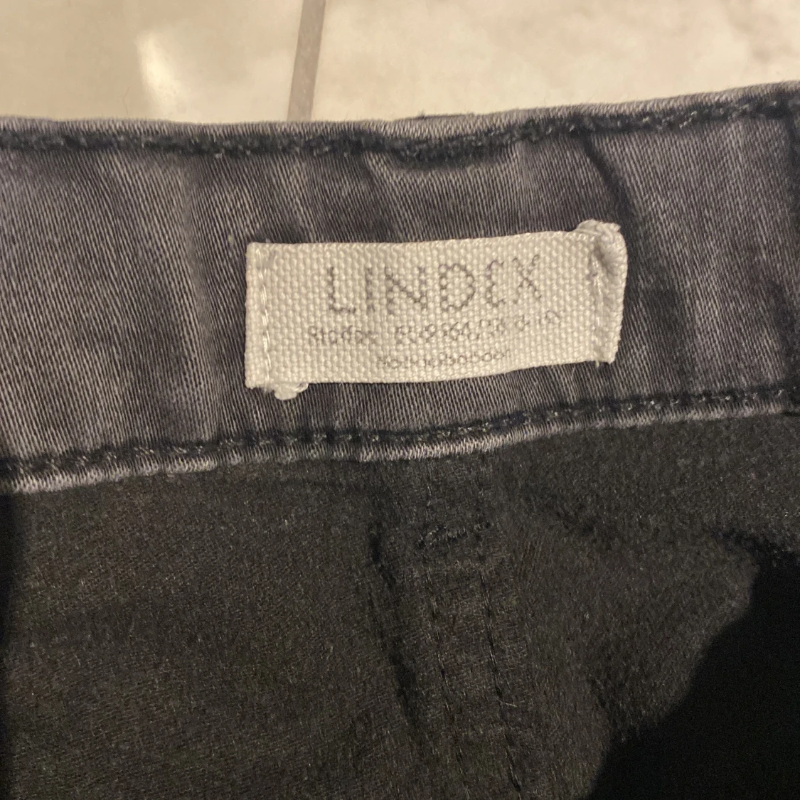 Svarta jeans från Lindex - 2
