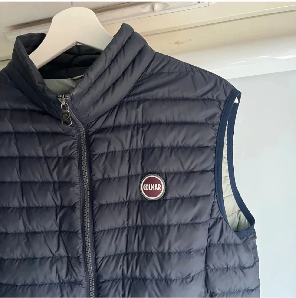 Mörkblå dunväst från Colmar - 1