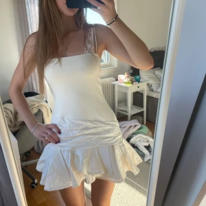 Klänning - Söt klänning från zara med lappen kvar❤️