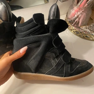Isabel Marant skor - Intressekoll! Kom gärna med prisförslag💕