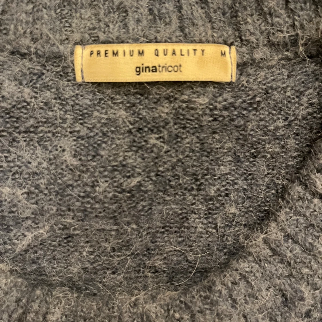 Mörkgrå stickad tröja Gina Tricot - 2