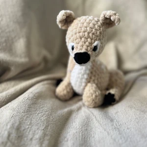 Bambi - Super söt liten Bambi som är ca 17 cm hög ❤️Den har Säkerhetsögon som inte rekommenderas för barn under 3 år! 