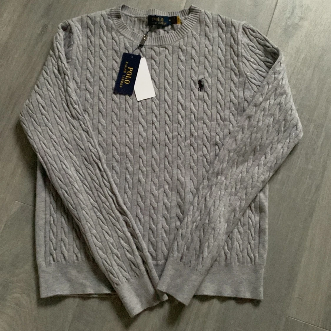 Grå stickad Ralph lauren tröja