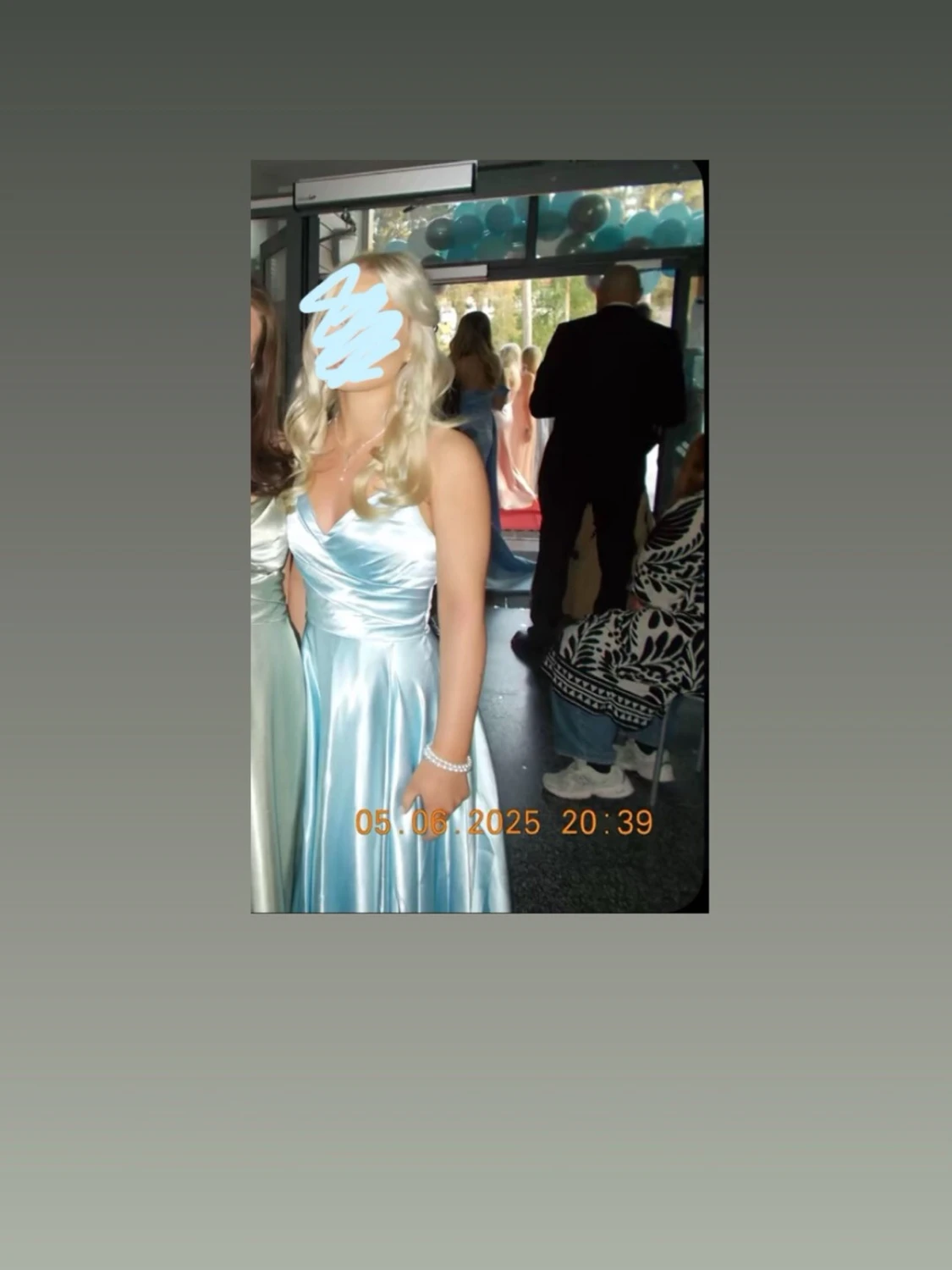 Ljusblå balklänning med snörning - 3