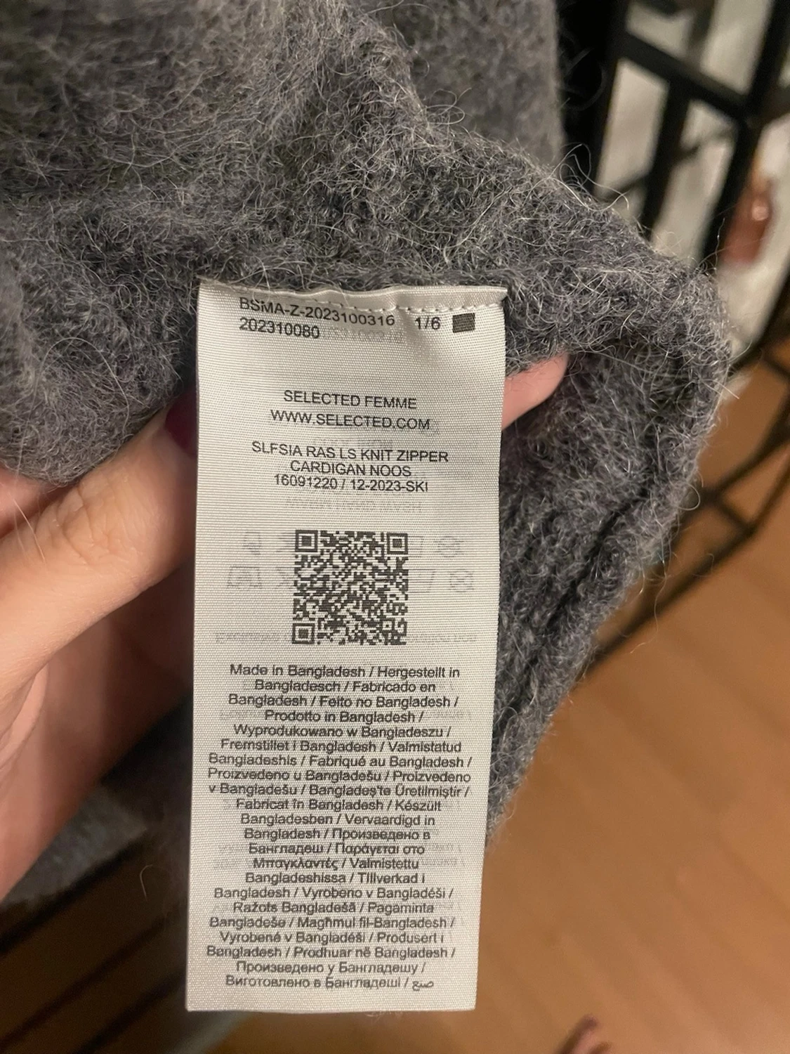 Grå stickad kofta från Selected Femme - 3