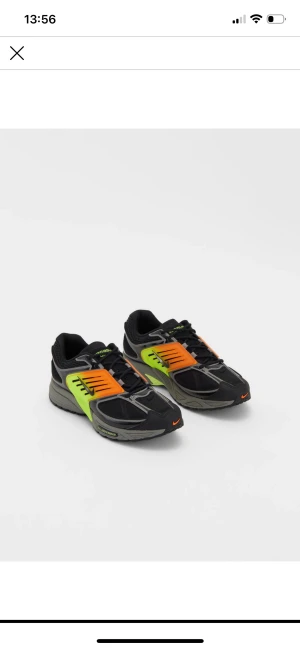 Nike skor - Helt nya Nike skor, använda två gånger. Köpa för 1500 på zalando. 