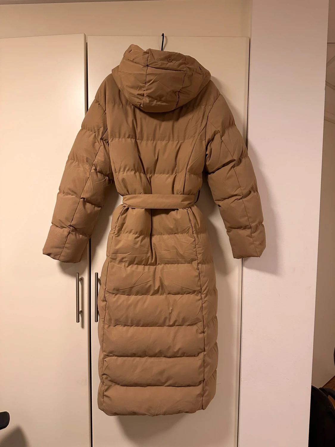 Beige lång dunjacka från Copperose - 2