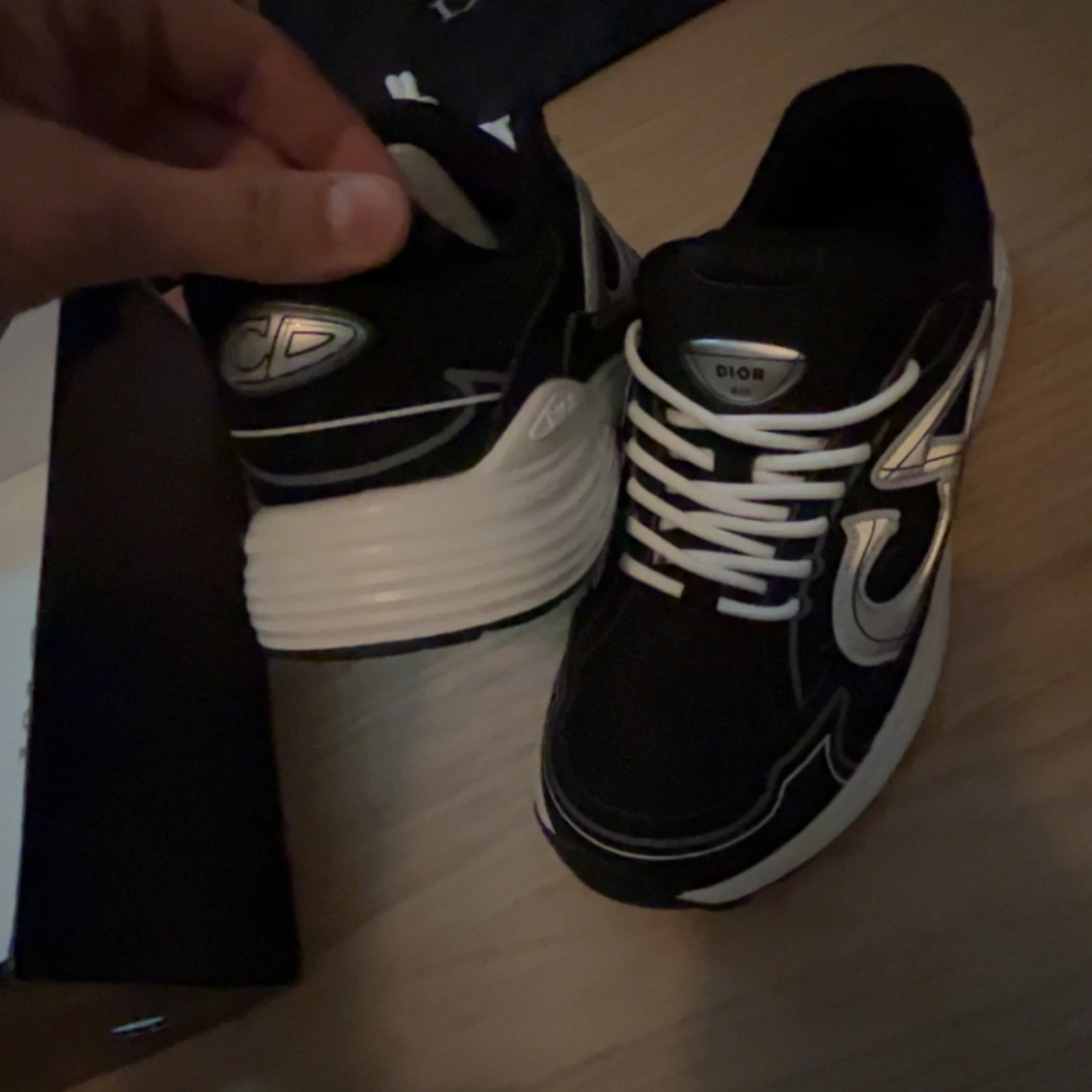 Svarta Dior sneakers med reflekterande detaljer - 3