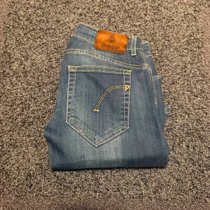 Dondup jeans - Dondup jeans storlek 28 mycket bra skick