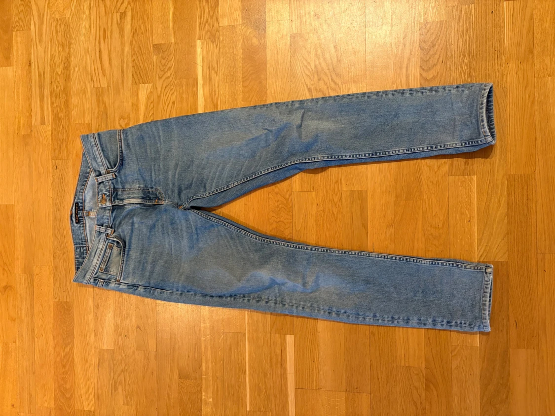 Ljusblå jeans från Nudie Jeans 31-34 - 2