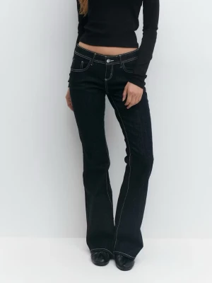 Ultralowwaist jeans  - Lågmidjade jeans ifrån Gina tricot💗lite slitna i hälen 