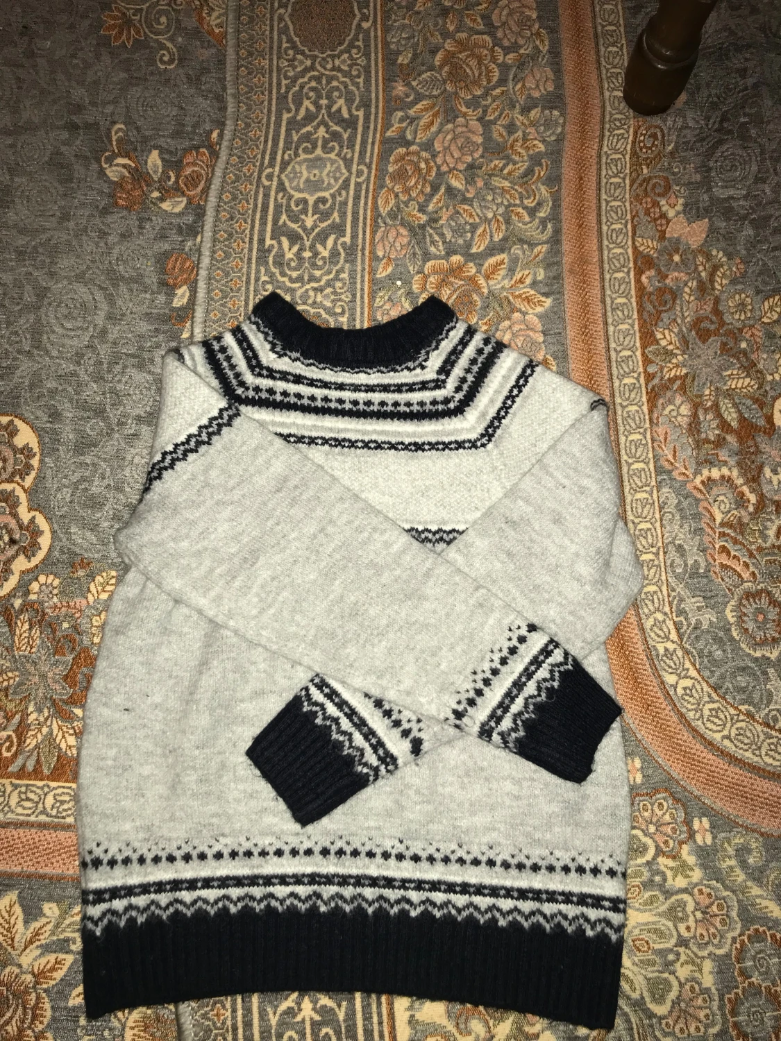 Grå stickad tröja från Esmara