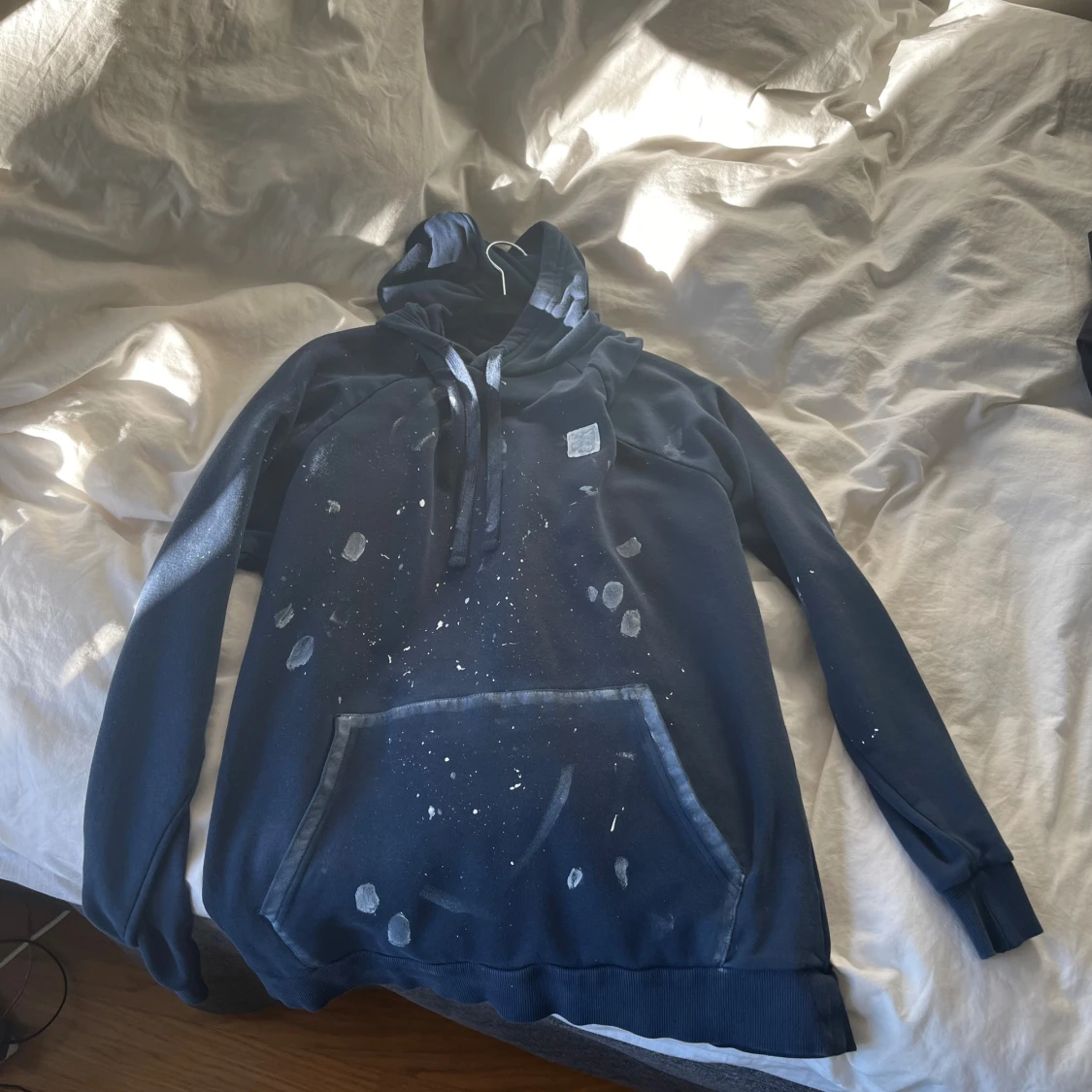Mörkblå hoodie från Under Armour