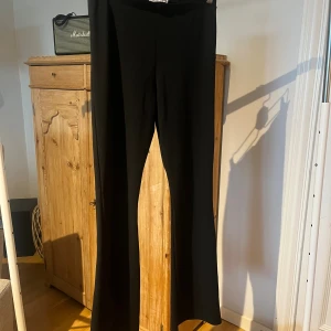 Yogapants  - En variant på yogapants men med ej nedvikt kant 